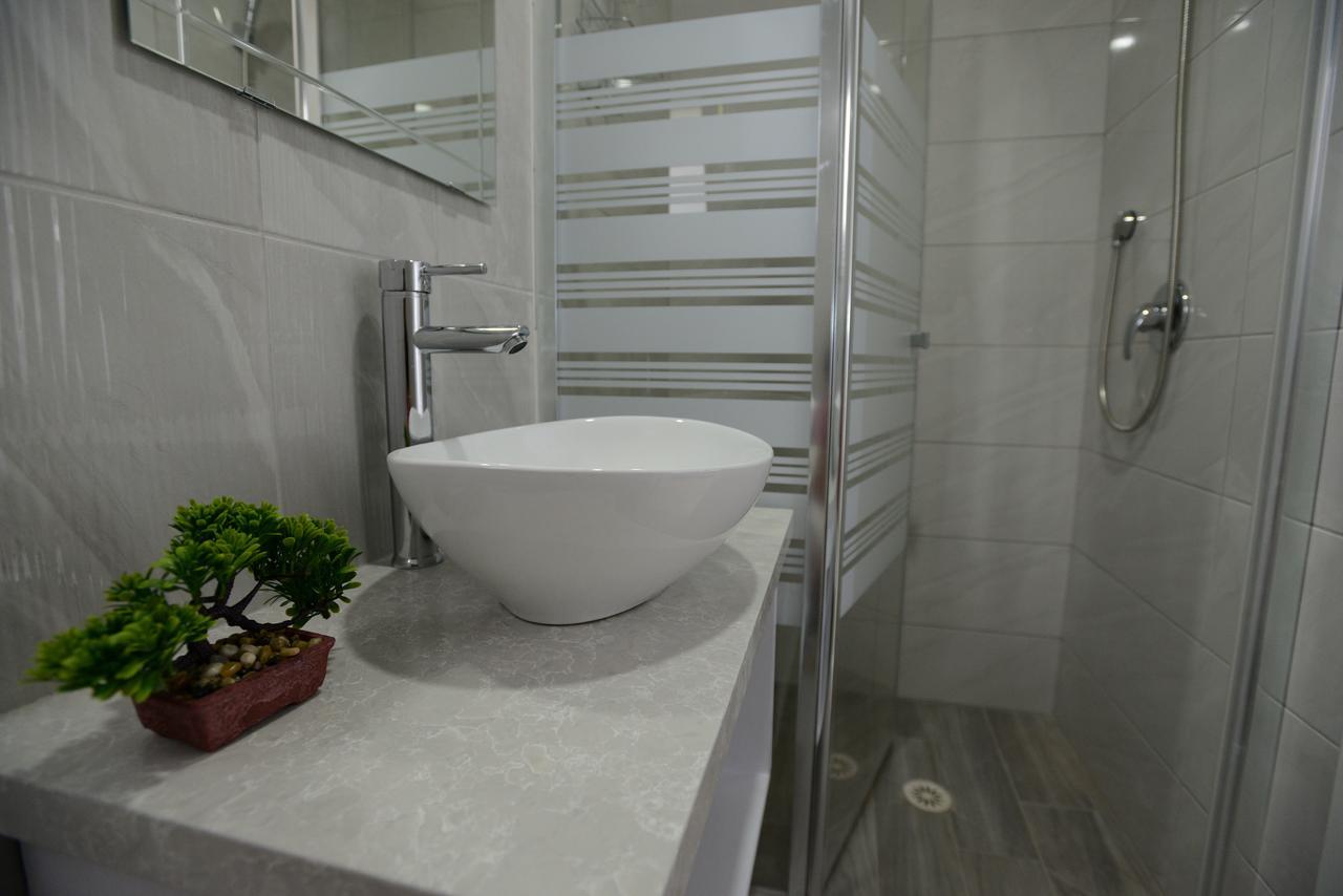 Olga Beach Apartment 28 Хайфа Екстер'єр фото